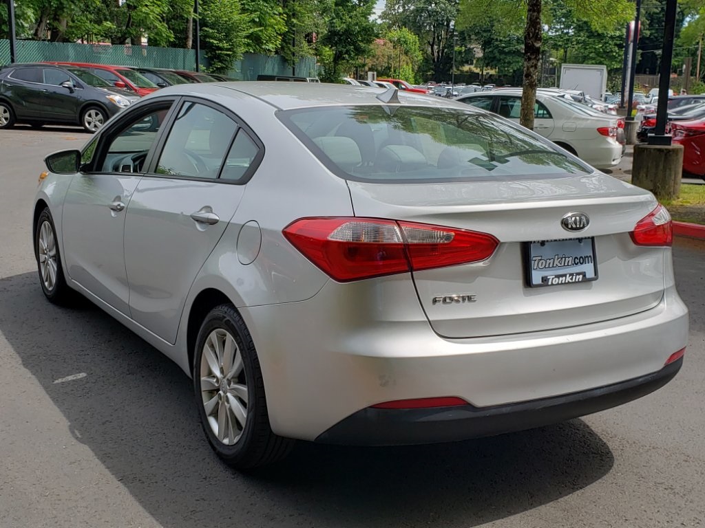 Pre-Owned 2014 Kia Forte LX 4D Sedan in Gladstone #PK11080 | Ron Tonkin Kia